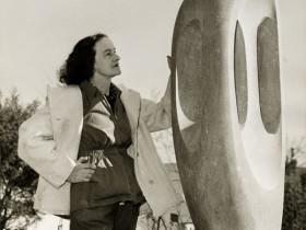 Barbara Heptworth, par Cornel Lucas