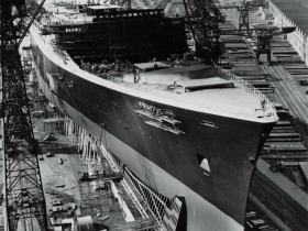 Paquebot France, en chantier à Saint-Nazaire - Photographie originale vintage