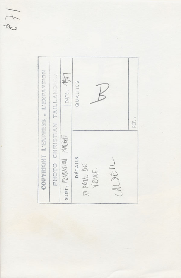 Stabile d'Alexander Calder - Tirage vintage - Dos Stabile d'Alexander Calder - Tirage vintage - Dos