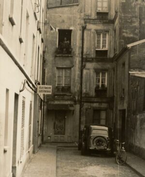 Paris des années 60 : impasse par Henry Martin Gasser - Tirage argentique vintage