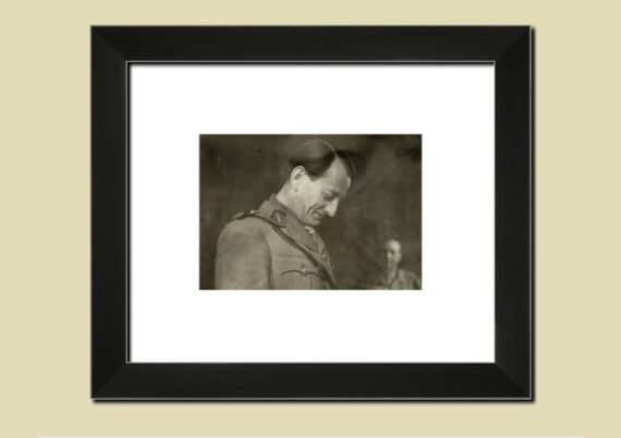 André Malraux par Germaine Krull - Cadre