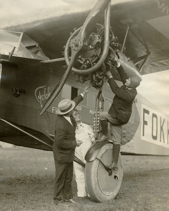 Anthony Fokker sur son Fokker F.VII - Photo vintage aviation