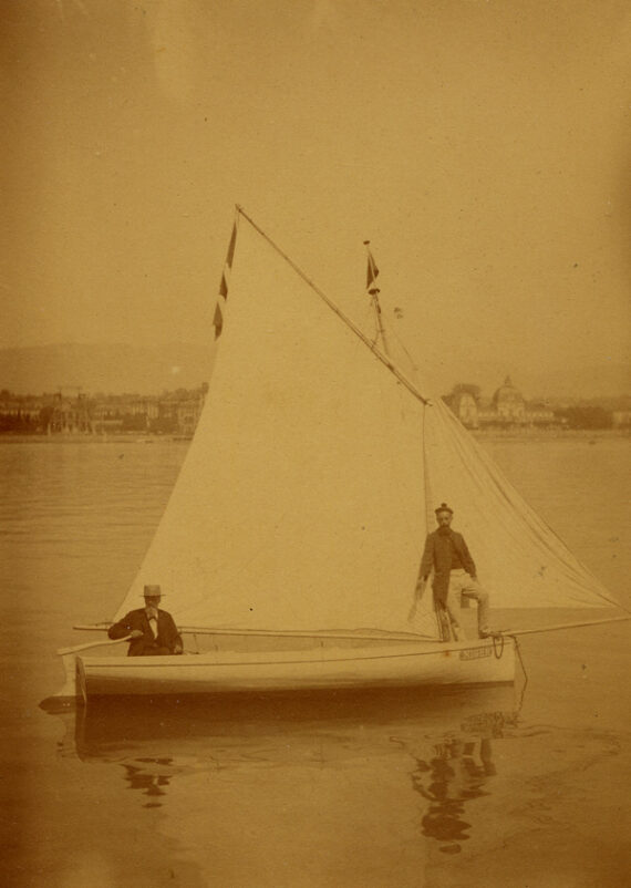 Canot à voiles devant Kursaal - Lac Léman, Genève - Détail