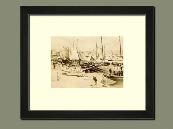 Yachts et thoniers - Port de Cannes autrefois - Cadre