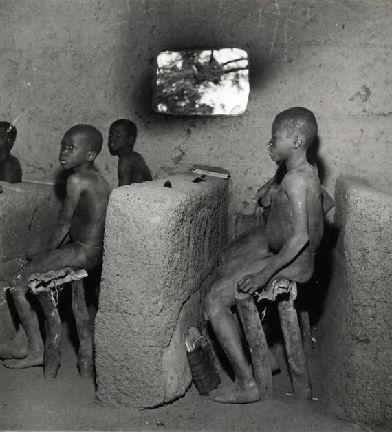 Classe du Dahomey - Photographie de Dominique Darbois - Tirage argentique vintage - www.en-images.fr