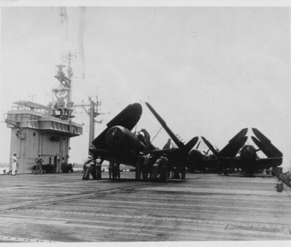 Helldiver sur le porte-avions Dixmude - Photographie de collection - Indochine
