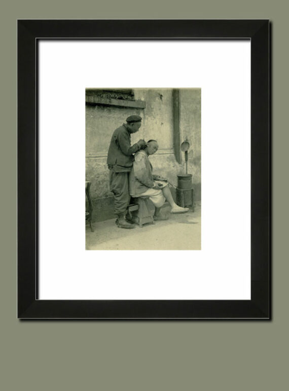 Chine, photographie ancienne - Barbier et son client à Shanghai - Suggestion d'encadrement - Photo Memory