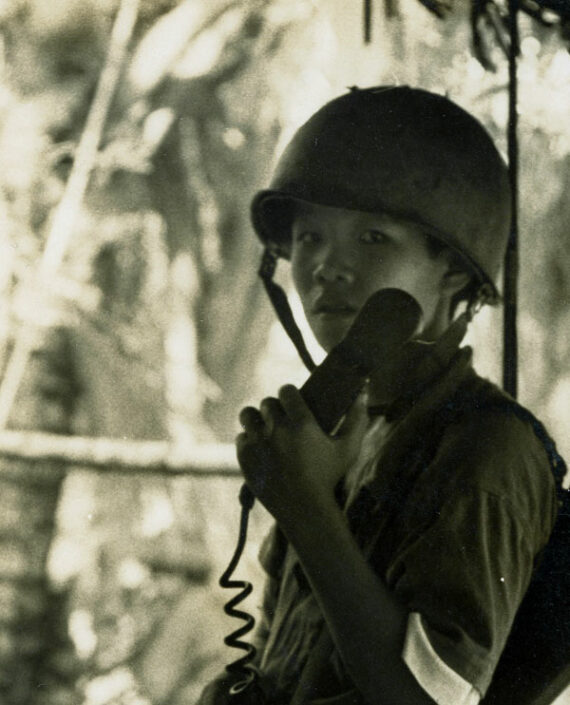 Jeune soldat pendant la guerre du Cambodge, par Eliane Kugler - Détail de la photo