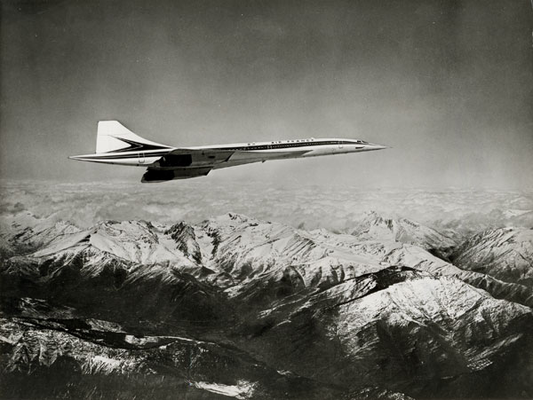 Concorde en vol, première livrée Air France - Tirage argentique noir et blanc
