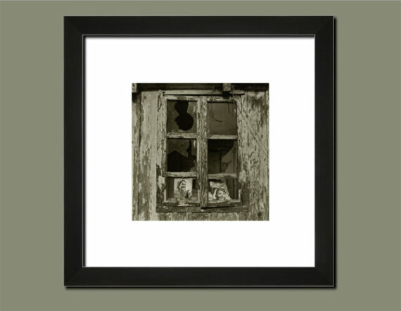 La fenêtre, par Gyula Zarand - Tirage argentique noir et blanc - Suggestion d'encadrement