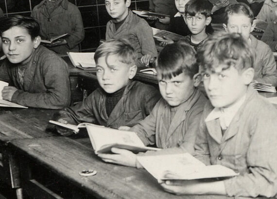 Elèves de CM1, photo de classe vintage – Image 3