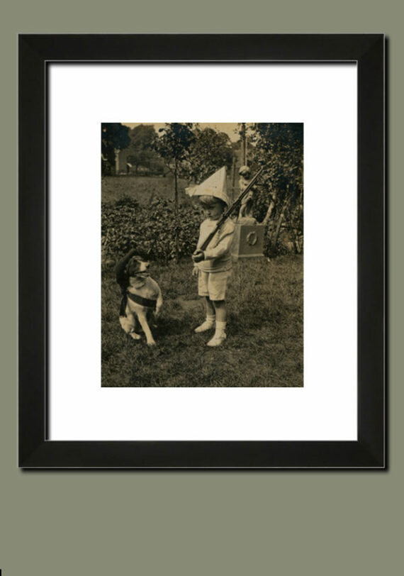 Le petit soldat et son chien, photographie anonyme – Image 2