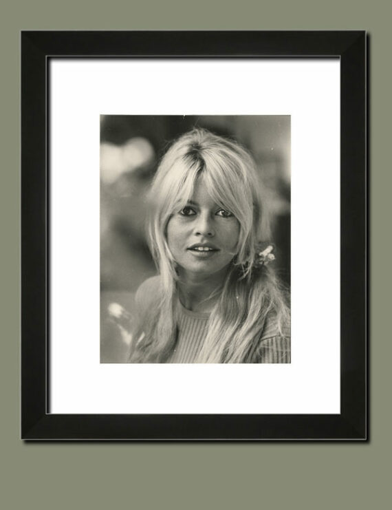 Brigitte Bardot, portrait - Photographie vintage - Suggestion d'encadrement - PHOTO MEMORY