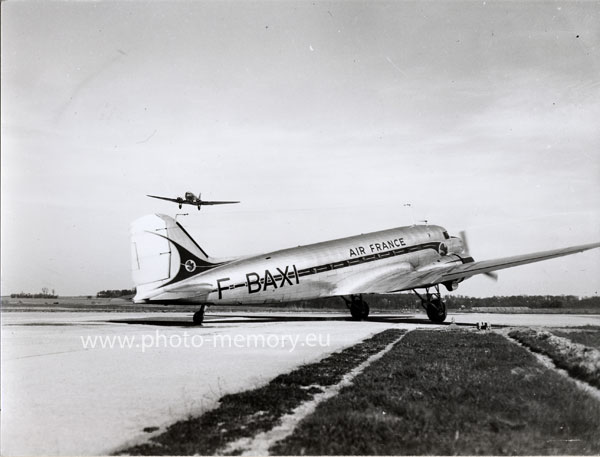 DC-3 F-BAXI Air France au roulage