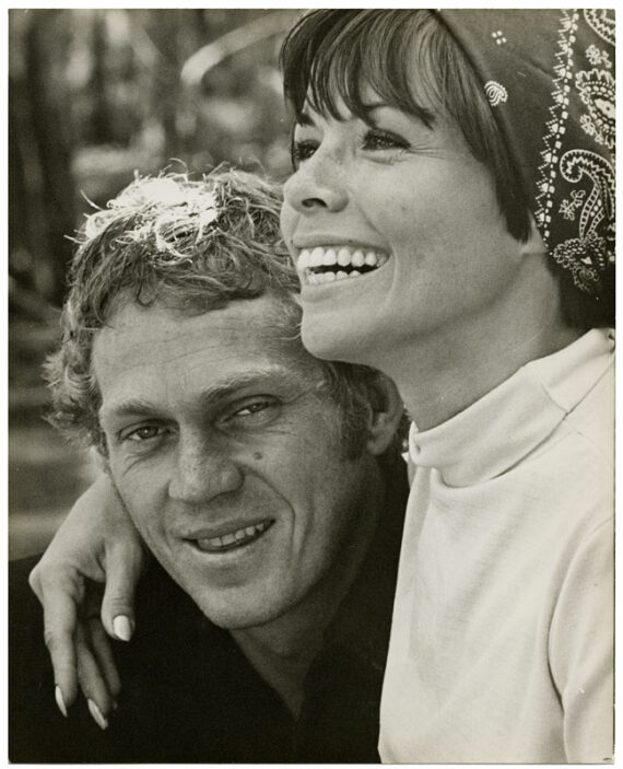 Steve McQueen et sa femme Neile Adams, par Chester Walter Maydole - Photographie vintage - Photo Memory