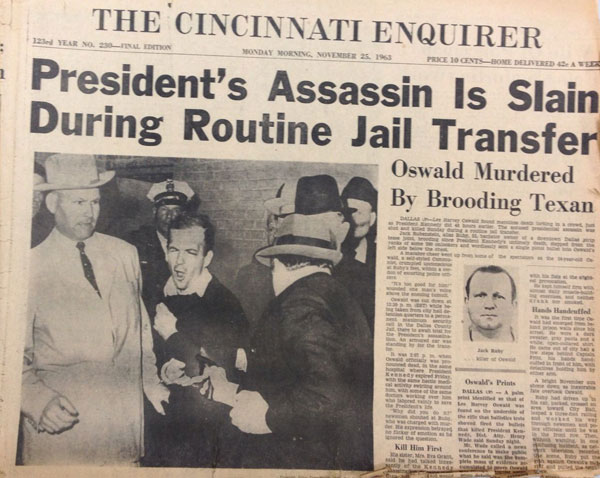 La photo de Robert H. "Bob" Jackson en une du Cincinnati Inquirer, le 25 novembre 1965 | PHOTO MEMORY