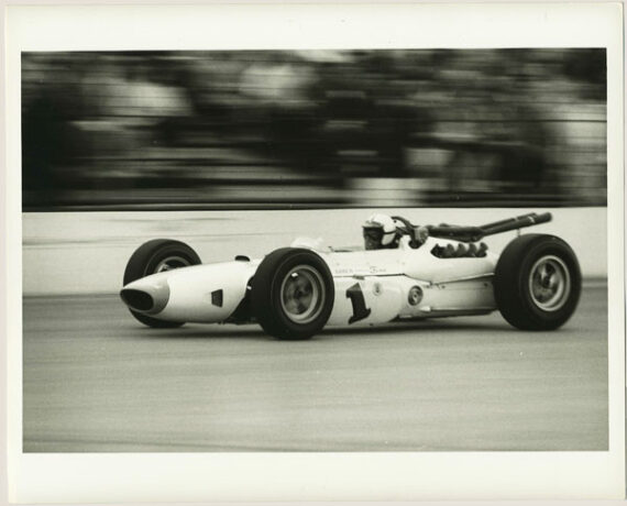 A.J. Foyt au volant de la Lotus-Ford 38 - Tirage argentique original | PHOTO MEMORY