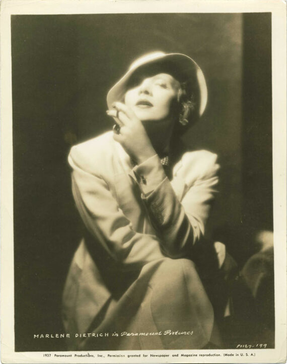 Portrait de Marlène Dietrich, photographie vintage | PHOTO MEMORY