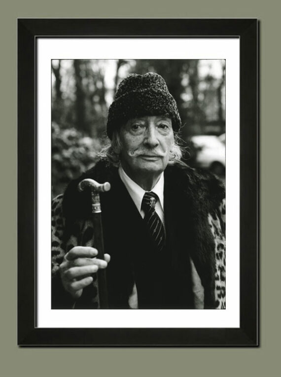 Portrait de Salvador Dali, par le photographe Serge Benhamou - Suggestion d'encadrement | PHOTO MEMORY