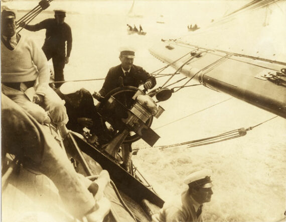 Yacht Class J Candida en régate, en 1934 - Photographie vintage | Photo Memory