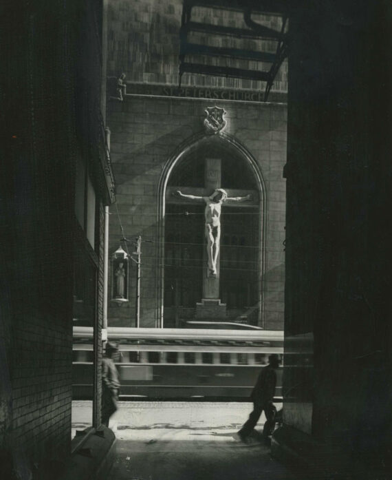 Il était une fois la vie, par Ray Burley - Chicaco, église Saint-Pierre - Photo Memory