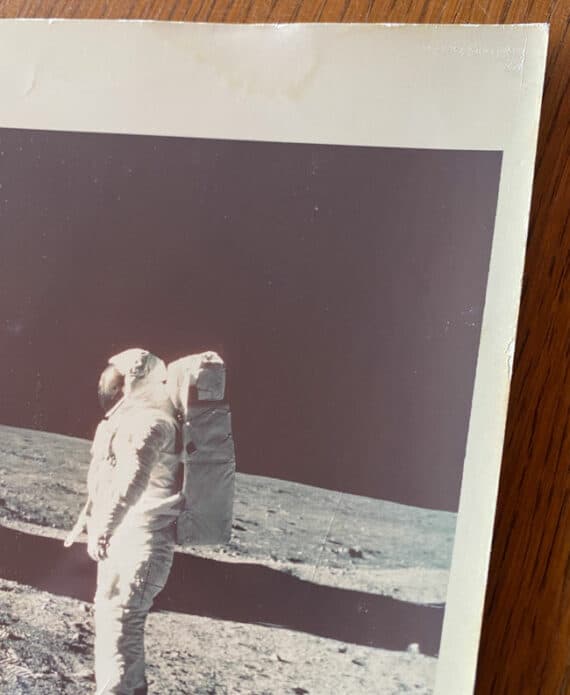 Apollo 11 : Buzz Aldrin pose sur la Lune - Tirage vintage de la NASA - Nasa AS11-40-5875 - Détail