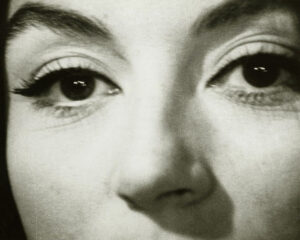Les yeux d'Anouk Aimée dans Un Homme et une Femme - Tirage argentique original américain - Photo Memory