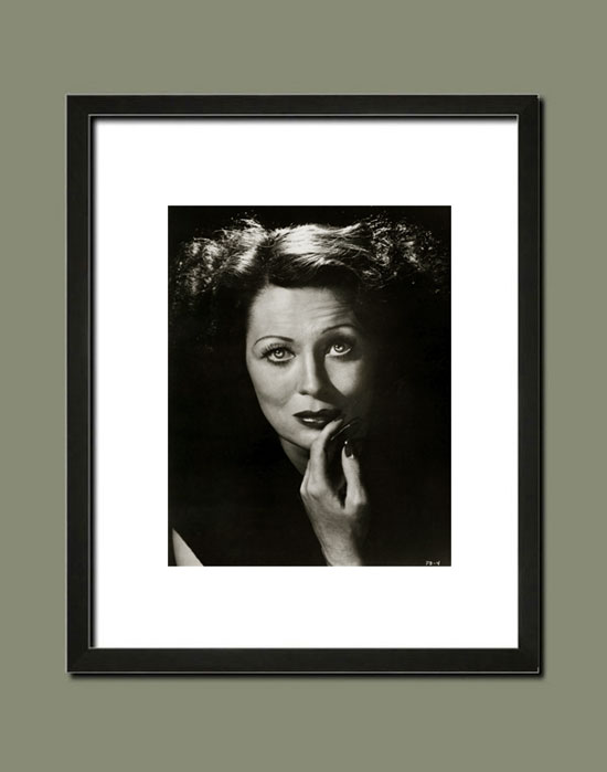 Portrait de Faye Dunaway, sous les traits de Joan Crawford - Suggestion d'encadrement