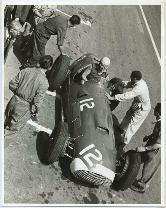 Alberto Ascari au volant de la Ferrari 375 F1, Grand Prix de France 1951 - Tirage argentique original - Photo Memory