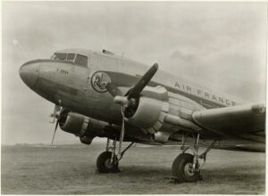 DC-3 Air France F-BBBA, par G. Boisgontier - Tirage argentique vintage, 1952 - Photo Memory