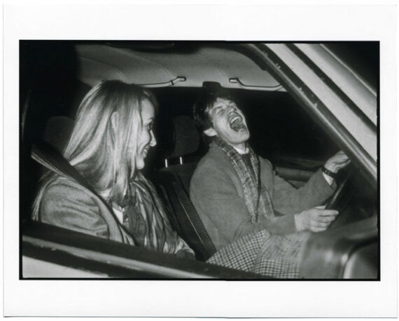 Mick Jagger et sa femme Jerry Hall - 2e photographie d'un triptyque réalisé par le photographe Serge Benhamou - Photo Memory