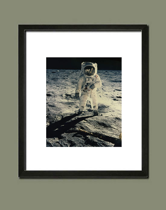 Buzz Aldrin, l'homme sur la Lune, par Neil Armstrong - Suggestion d'encadrement