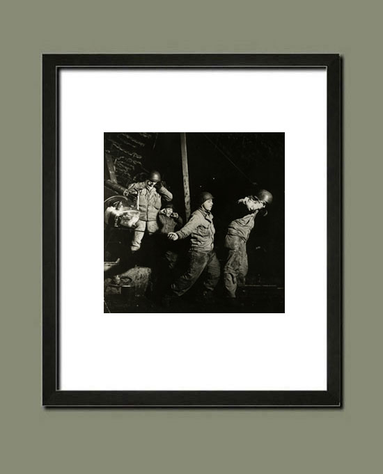 Les artilleurs, par Margareth Bourke-White - Monte Trocchio, janvier 1944 - Suggestion de présentation