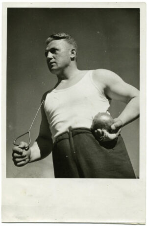 Le lanceur de poids, par Osvald Hedenström - Timbre argentique vintage, 1939 - Photo Memory