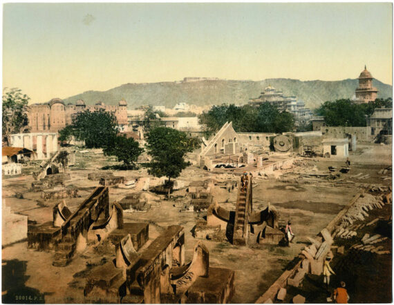 L'observatoire Jantar Mantar de Jaipur, photochrome P.Z. Inde - Photo Memory