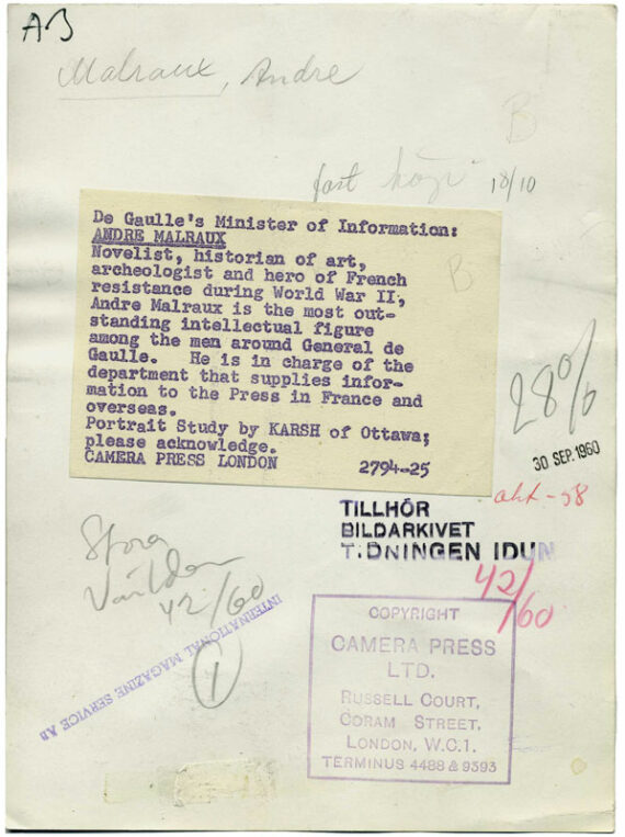 André Malraux, portrait par Yousuf Karsh - Légende et crédit au dos du tirage.