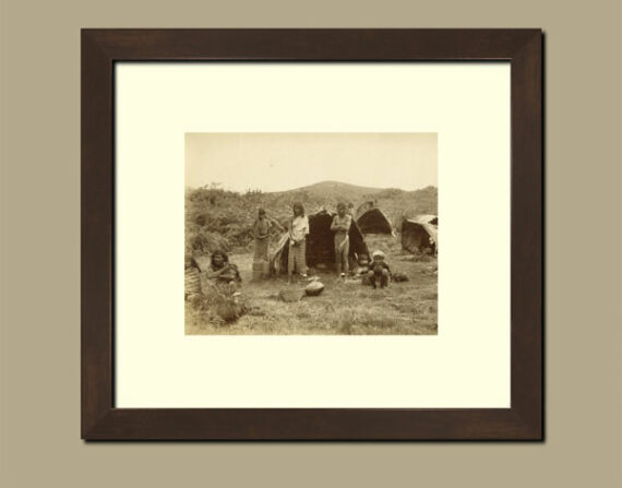 Groupe de Rodyia au Sri Lanka, par Frederick Skeen - Suggestion d'encadrement de la photographie.