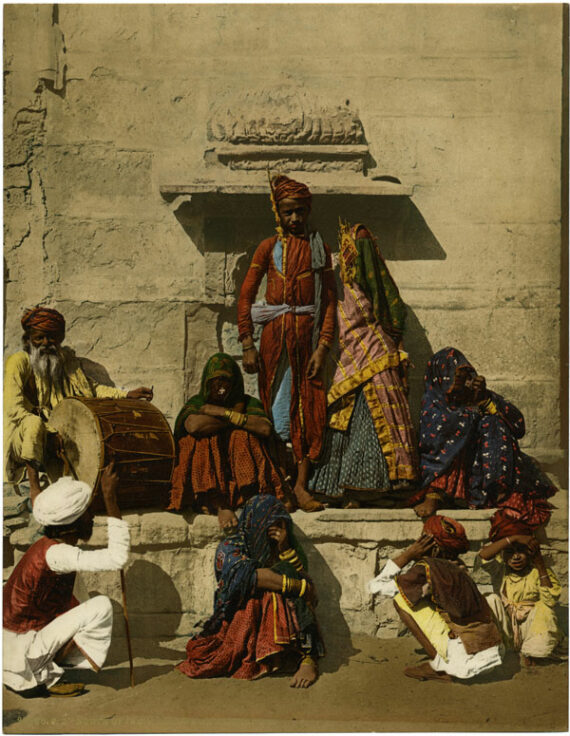 Jeunes mariés du Nord de l'Inde, photochrome P.Z. 20050 - Photo Memory