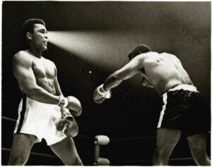 Mohamed Ali-Floyd Patterson : combat foudroyant, 1965 - Tirage argentique d'époque - Photo Memory