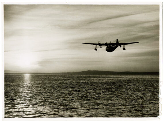 Hydravion Liore et Olivier H-246 Air France, en route vers Alger - Tirage argentique d'époque, 1938 - Photo Memory