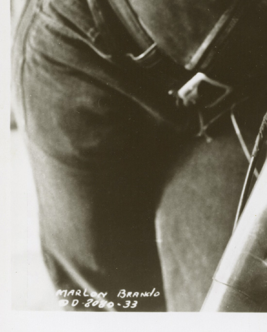 Marlon Brando, alias Johnny Strabler, portrait pour l'Equipée sauvage - Référence officielle de l'image © D-8080-33