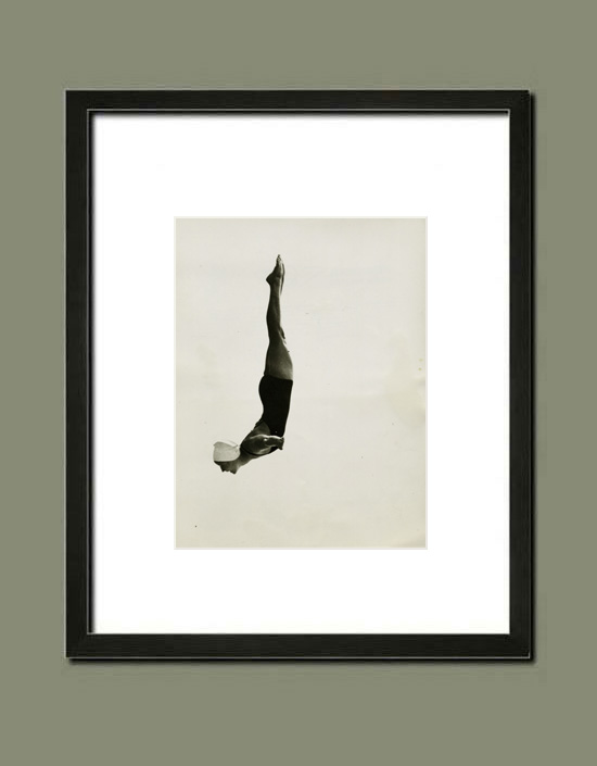 Le plongeon de Patricia McCormick, aux Jeux olympiques d'Helsinki, 1952 - Suggestion d'encadrement