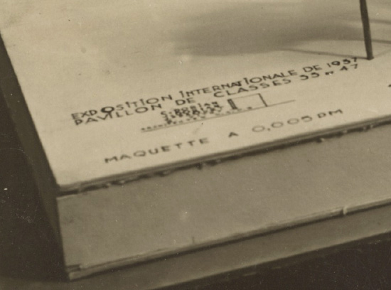 Pavillon du métal, exposition des Arts 1937 - Détail du cartouche de la maquette du bâtiment