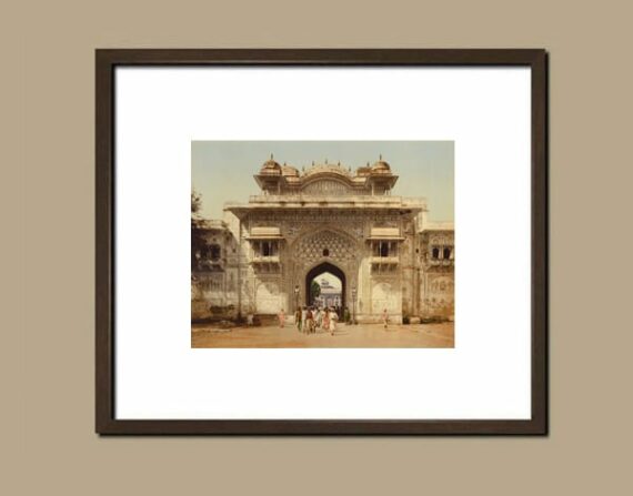 Virendra Pol, porte du City Palace de Jaipur - Photochrome P.Z., Inde, c. 1900 - Simulation d'encadrement.