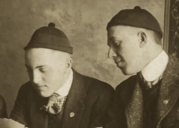 Les joyeux tricheurs, scène de tricherie aux cartes - Détail du tirage argentique, c. 1920