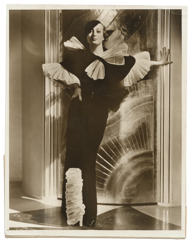 Joan Crawford dans une robe d'Adrian, par Clarence Sinclair Bull - Tirage d'époque, 1933 - Photo Memory