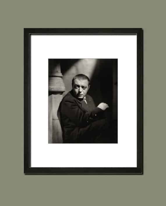 Peter Lorre par le photographe portraitiste Irving Lippman - Similation d'encadrement du tirage argentique.